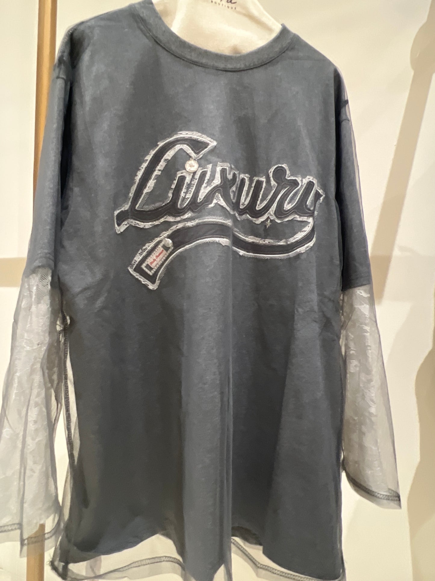 CLOTHES 7050