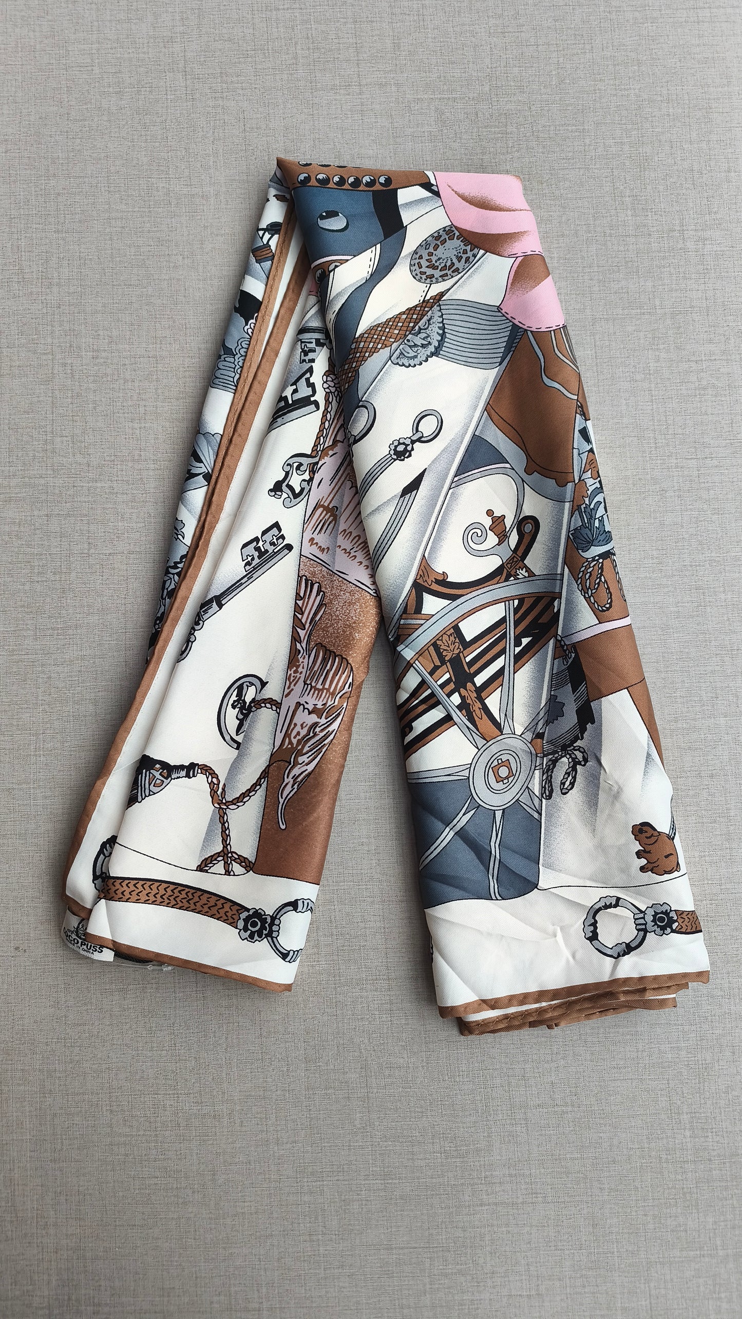 SCARF F1002