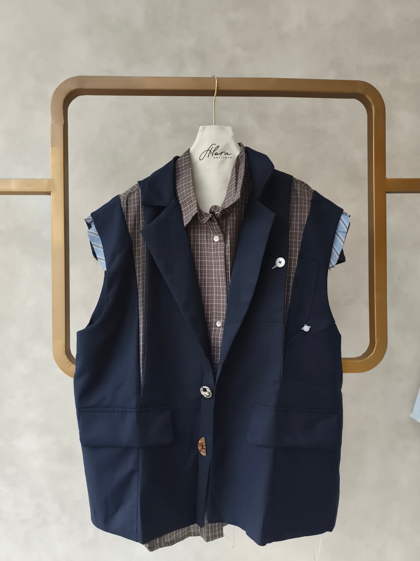 CLOTHES 8091