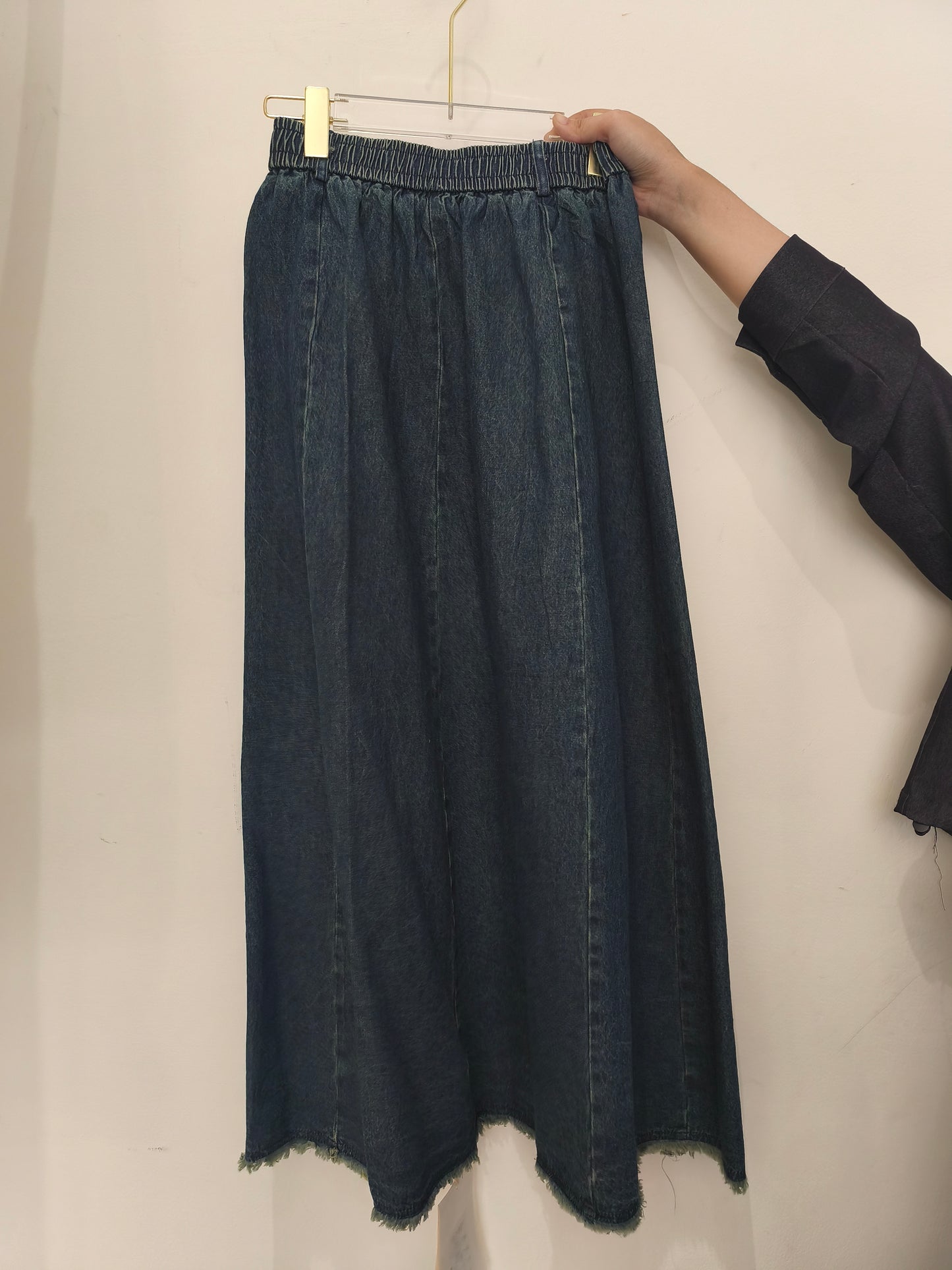 SKIRTS R2-0014