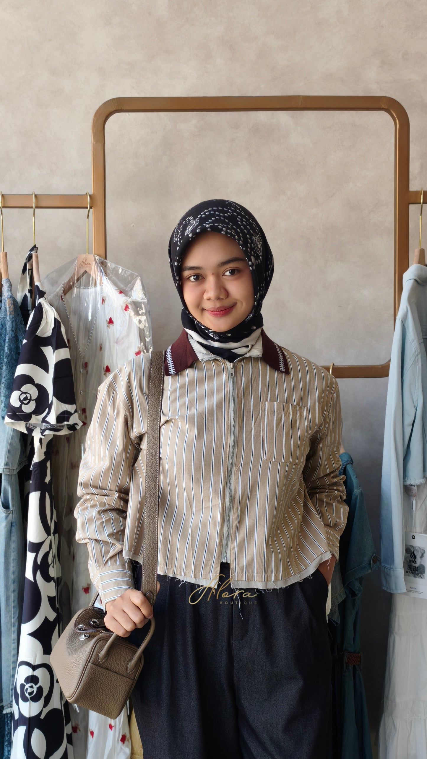 CLOTHES J7110