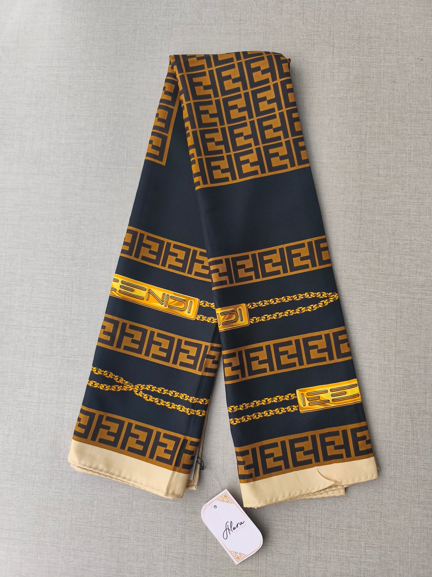 SCARF F1002