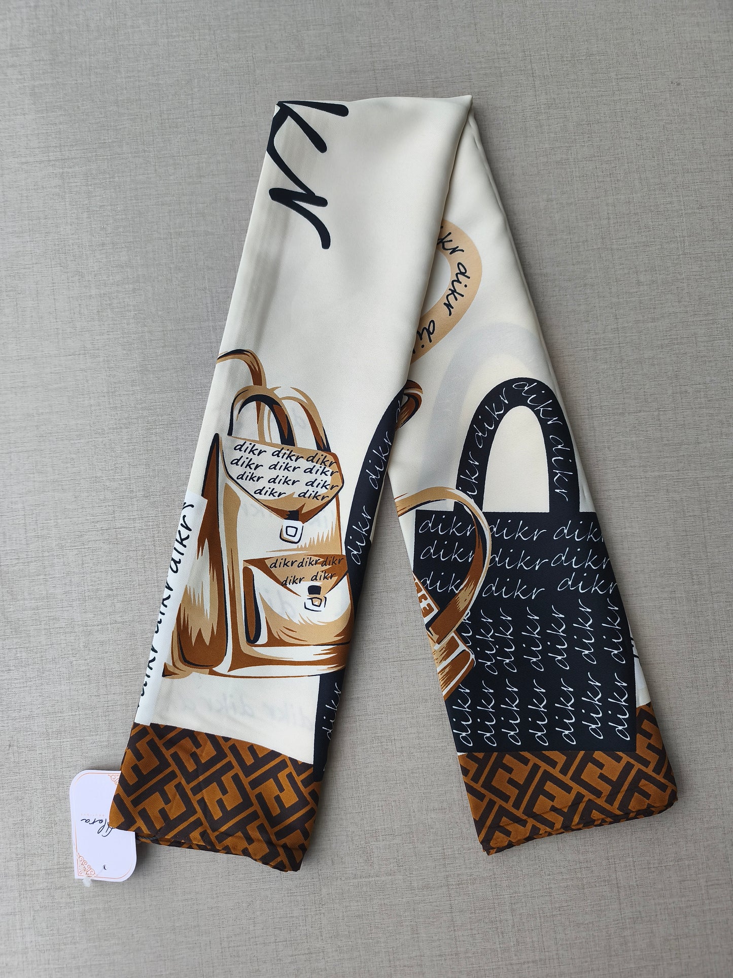 SCARF F1002