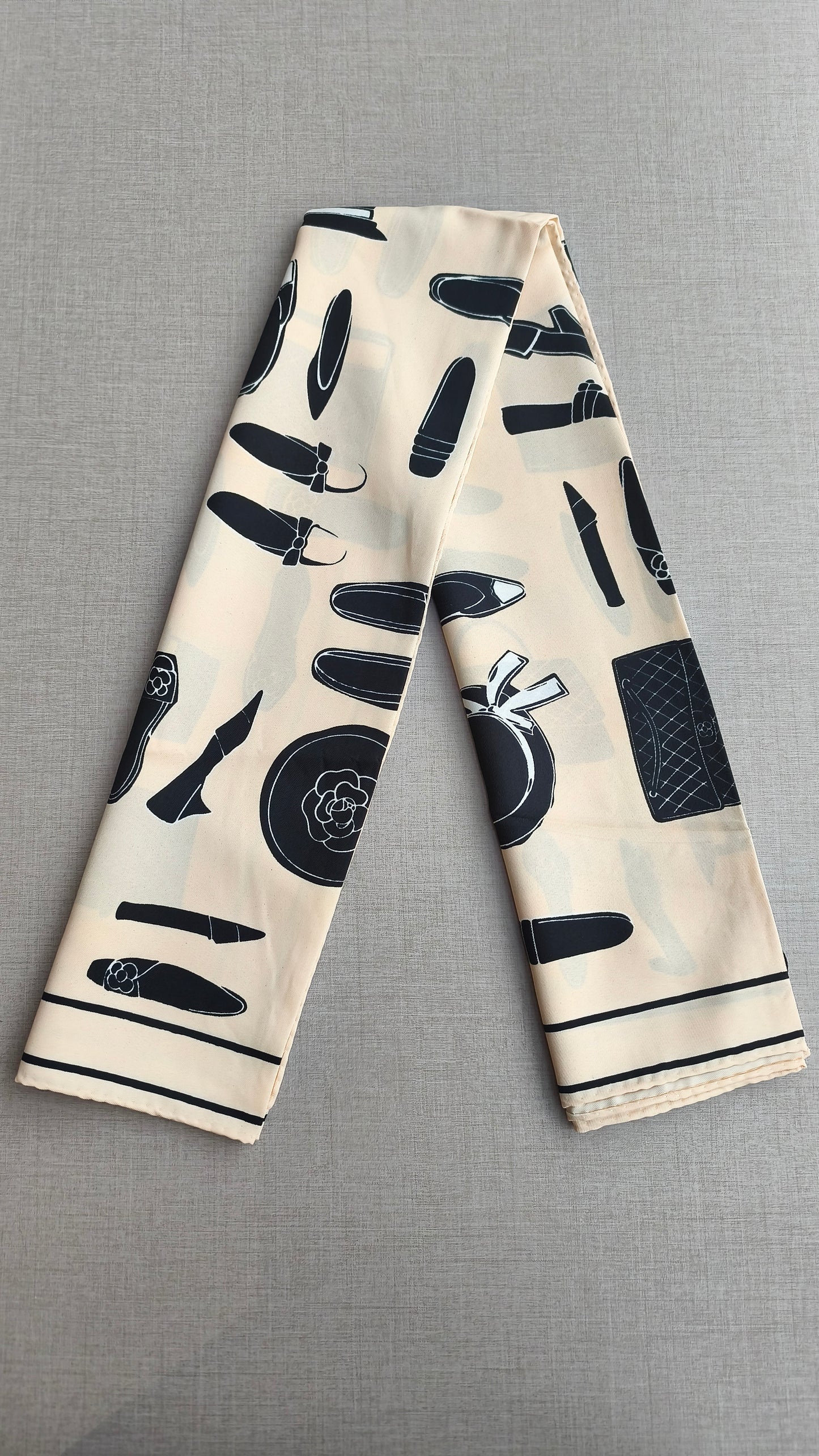 SCARF F1002