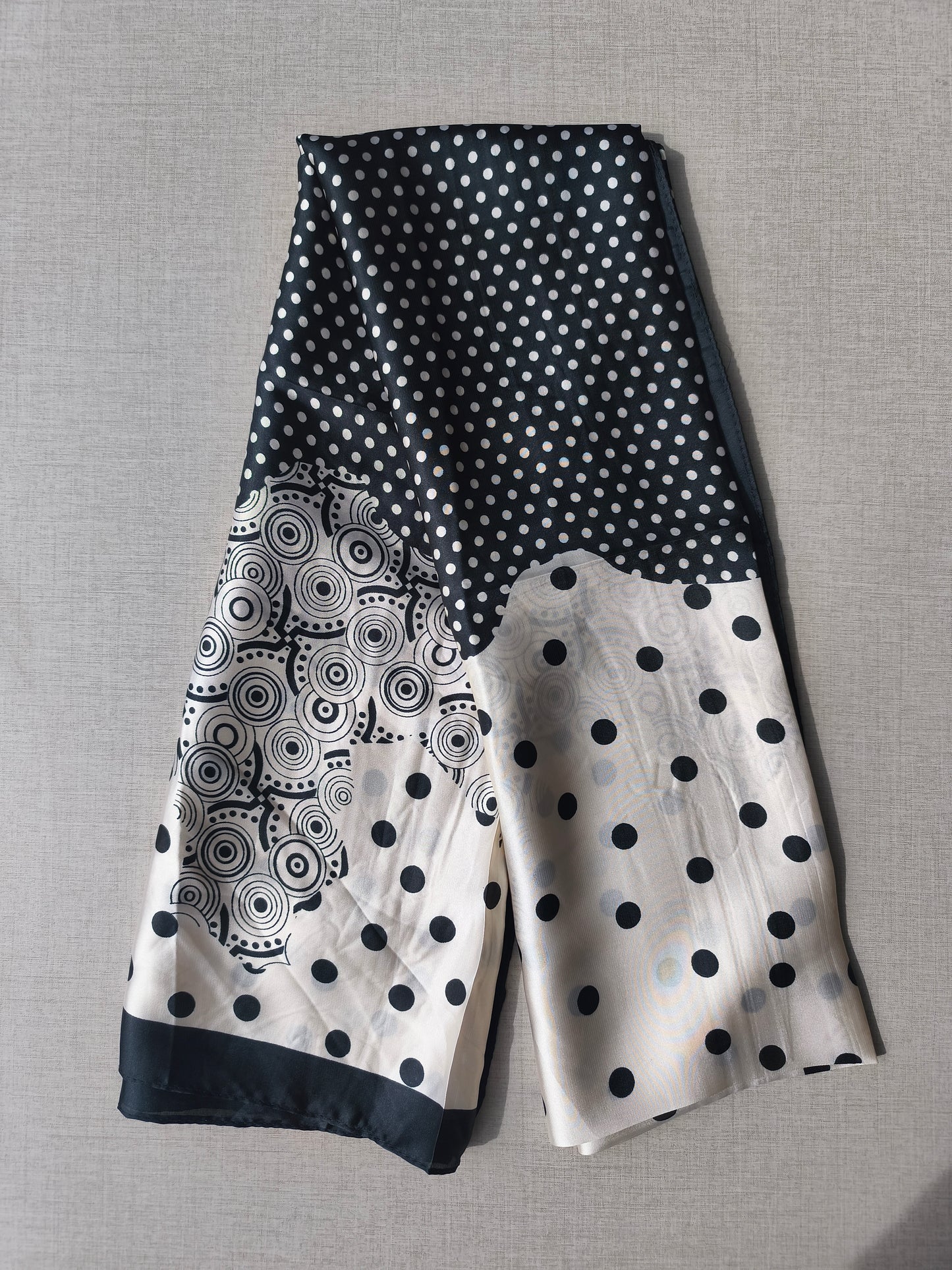 SCARF F1002