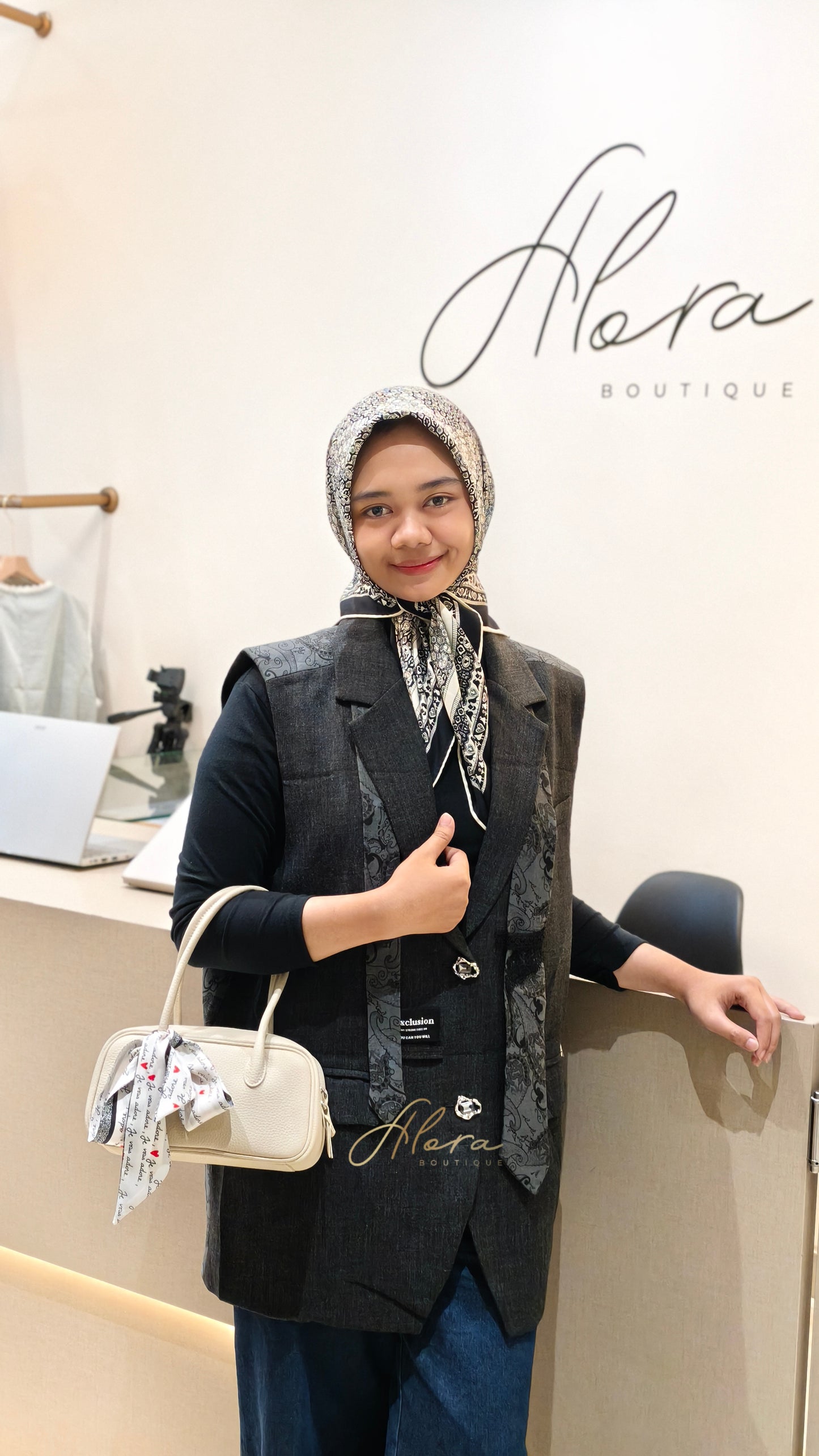 CLOTHES W733
