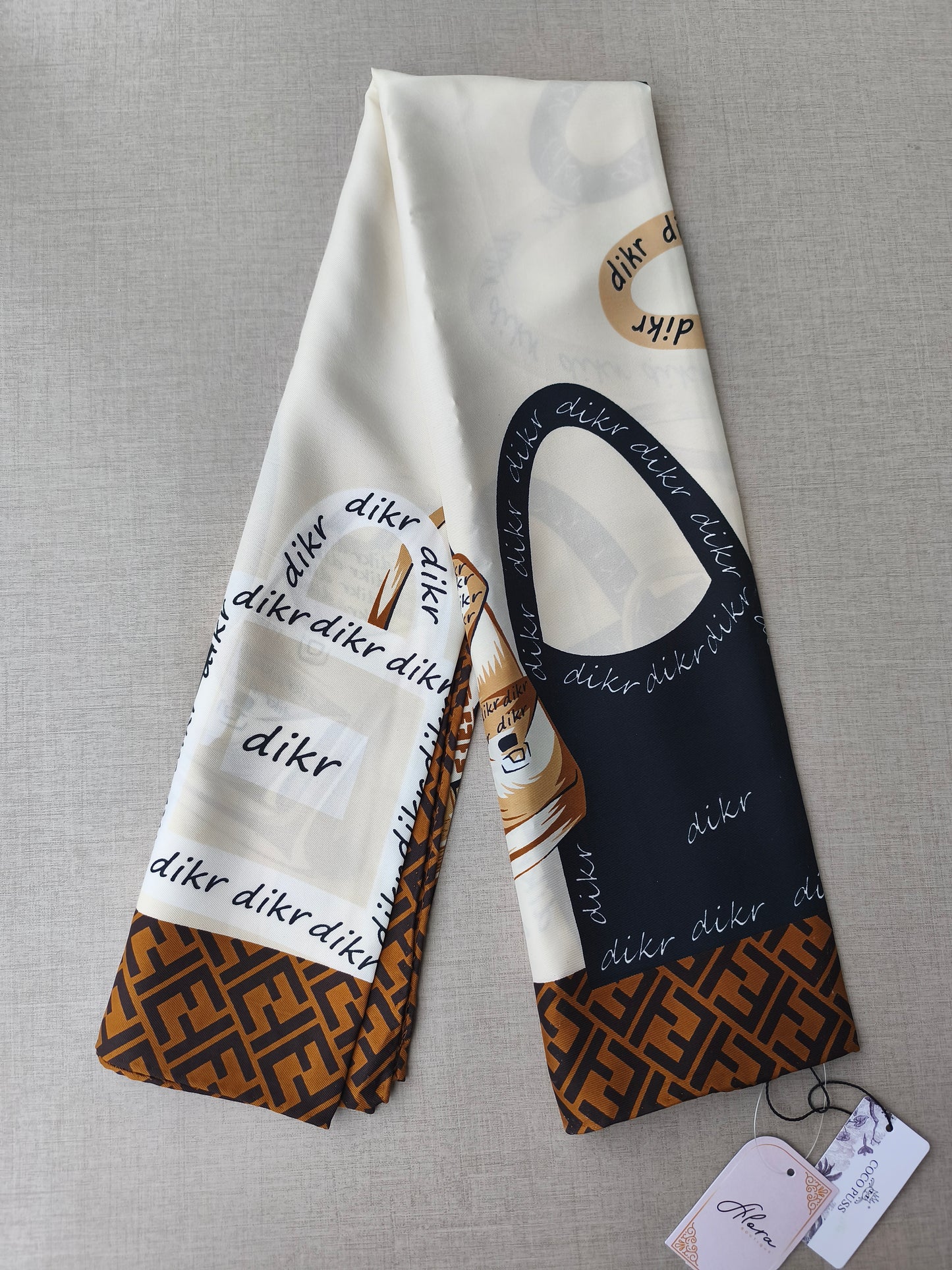 SCARF F1002